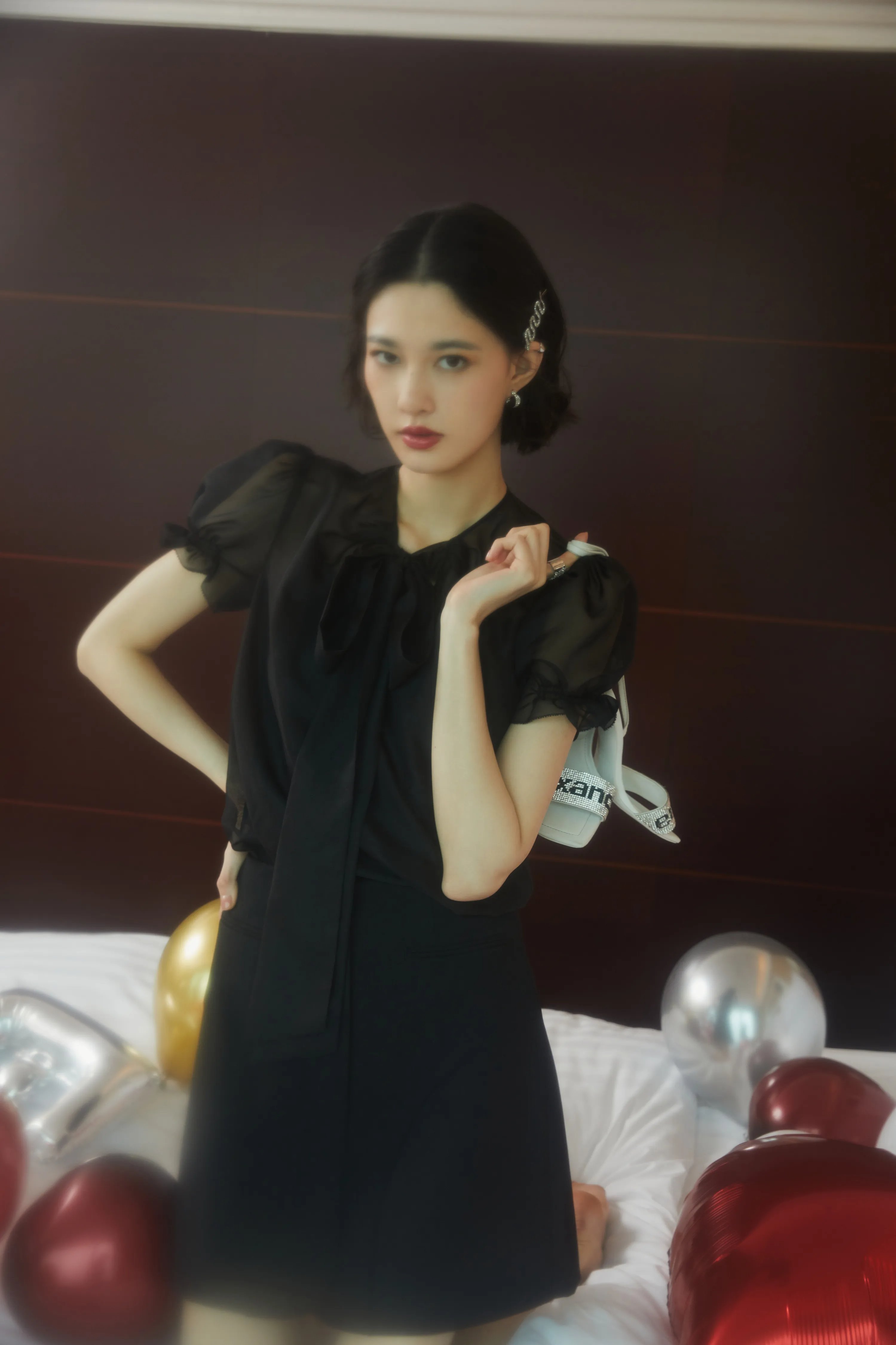 OBEG欧碧倩蝉翼纱优雅蝴蝶结衬衫