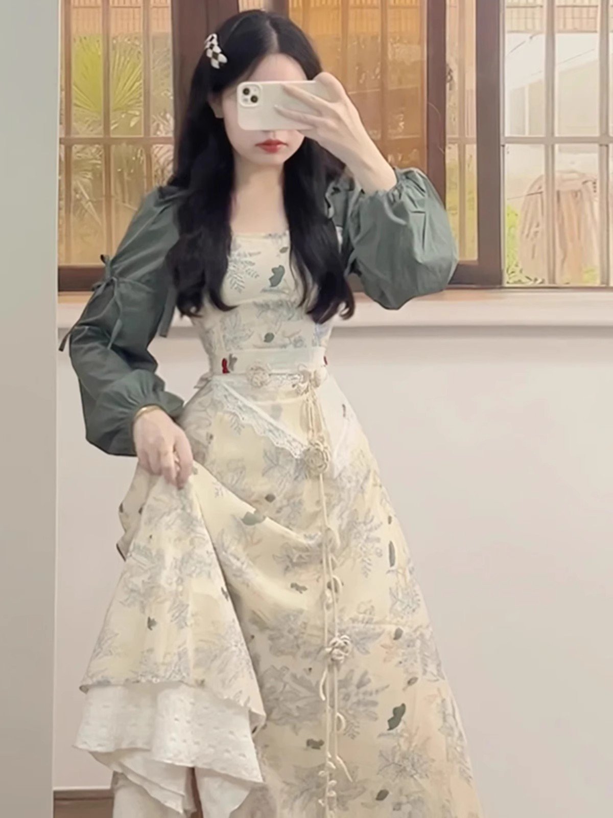 超好看茶歇法式碎花连衣裙女秋冬假两件小众