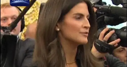 白宫记者会现场翻车，特朗普怒怼CNN女记者，爱泼斯坦案成导火索