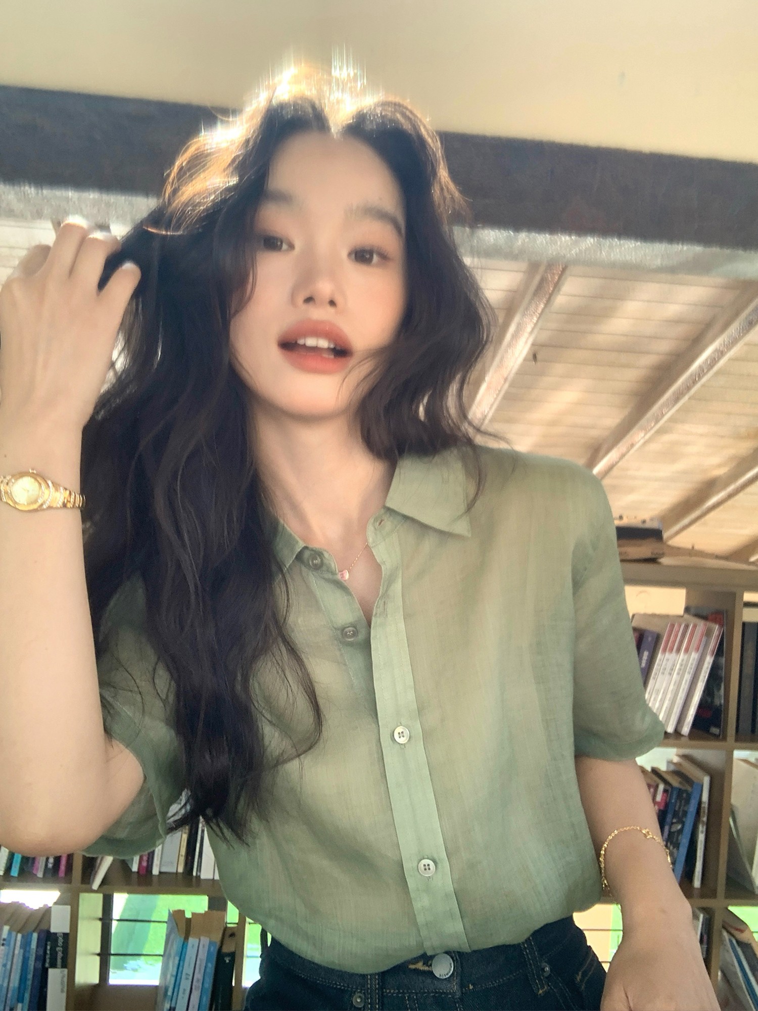 轻薄短袖衬衫女极简通勤气质苎麻衬衣