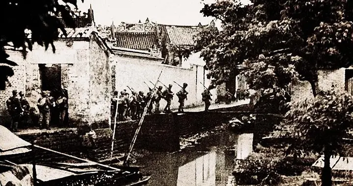 日本宪兵的日记：日本兵当着10几个男人的面糟蹋了一个中国女人