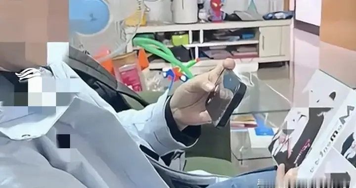 拿我的命来还，母亲在儿子面前喝下农药，催收信息一直在发