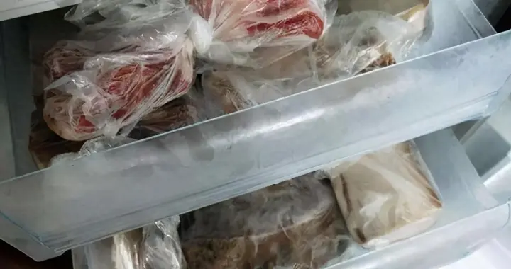 冻久了的腊肉、香肠不能吃，容易致癌？是真的吗？告诉你答案