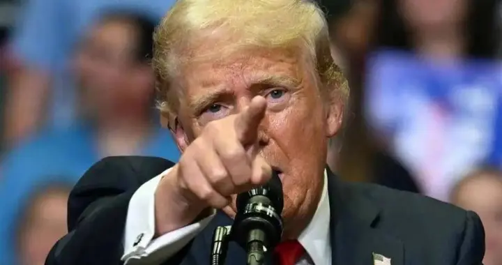 全美900万人抗议、万斯支持率居高位，特朗普的政治危机，刚开始