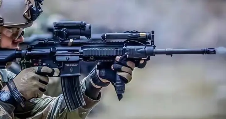 首开先河:M16小口径自动步枪
