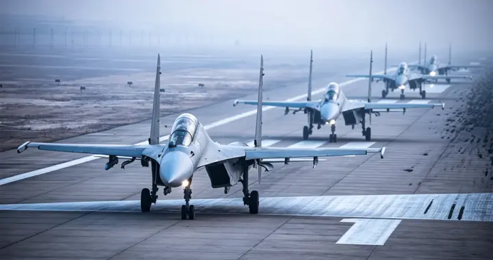 歼-20已经满天飞了，中国空军为何还在大力发展歼-16？