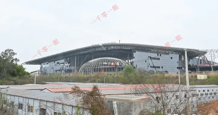 实地探访天府高铁站：今年先开通部分