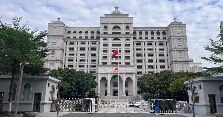 南海废纸仲裁十年阴魂不散，14国串通一气想翻案，中国人不吃这套