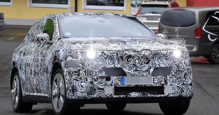 2028年上市？全新宝马iX1全貌曝光！前脸采用iX3风格的双肾格栅