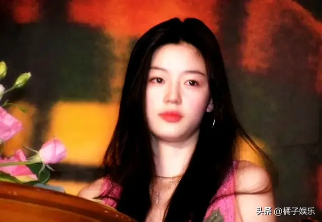 早期的全智贤真的好嫩，满满的胶原蛋白