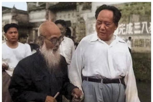 1955年，毛仙梅赴京替烈士家属申冤，毛主席接过信，提出一个问题