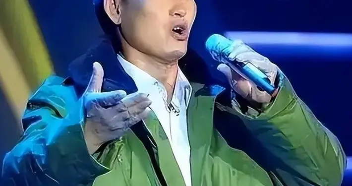 大衣哥进退两难！频繁被举报后选择公开维权，面对诱惑仍坚守本心