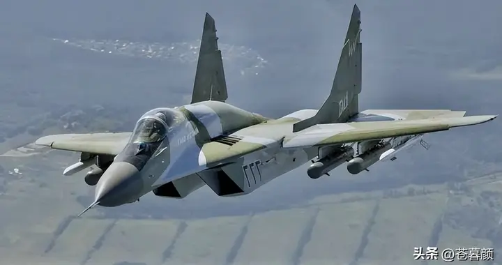 北约国家集体傻眼！武契奇硬气通告全球：中国超音速导弹已经到货