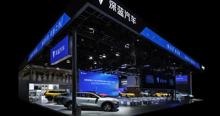 入门即豪华？全新深蓝S07：我全系标配“顶配”体验