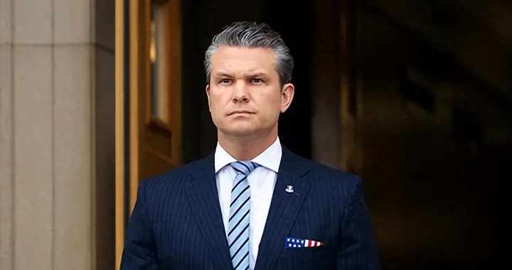 五角大楼对华态度大变，特朗普猛然意识到：最大的敌人在美国内部