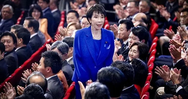收到三封“绝命贺信”，高市早苗遭内部警告：这事绝不能惹中国！