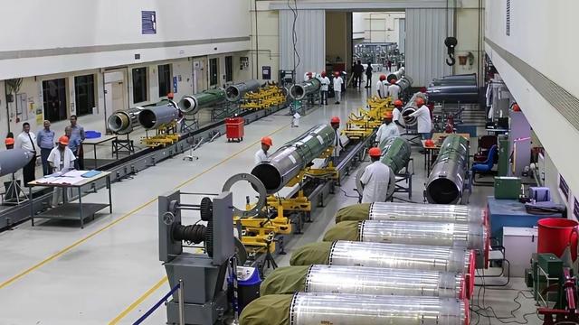 共面波导：乌克兰要顶不住了，因为美国提供