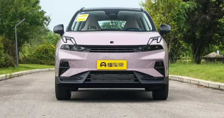 领克06号称10万级精致SUV，颜值高＋超舒适，家用贼合适！