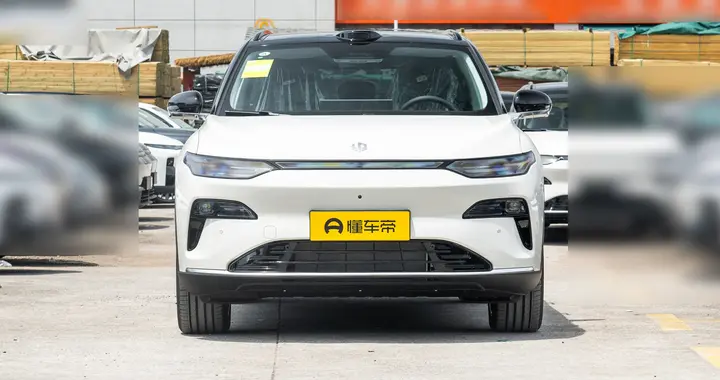 15 万级中型 SUV 选谁？我推荐零跑 C11，好用、实用、高品价比