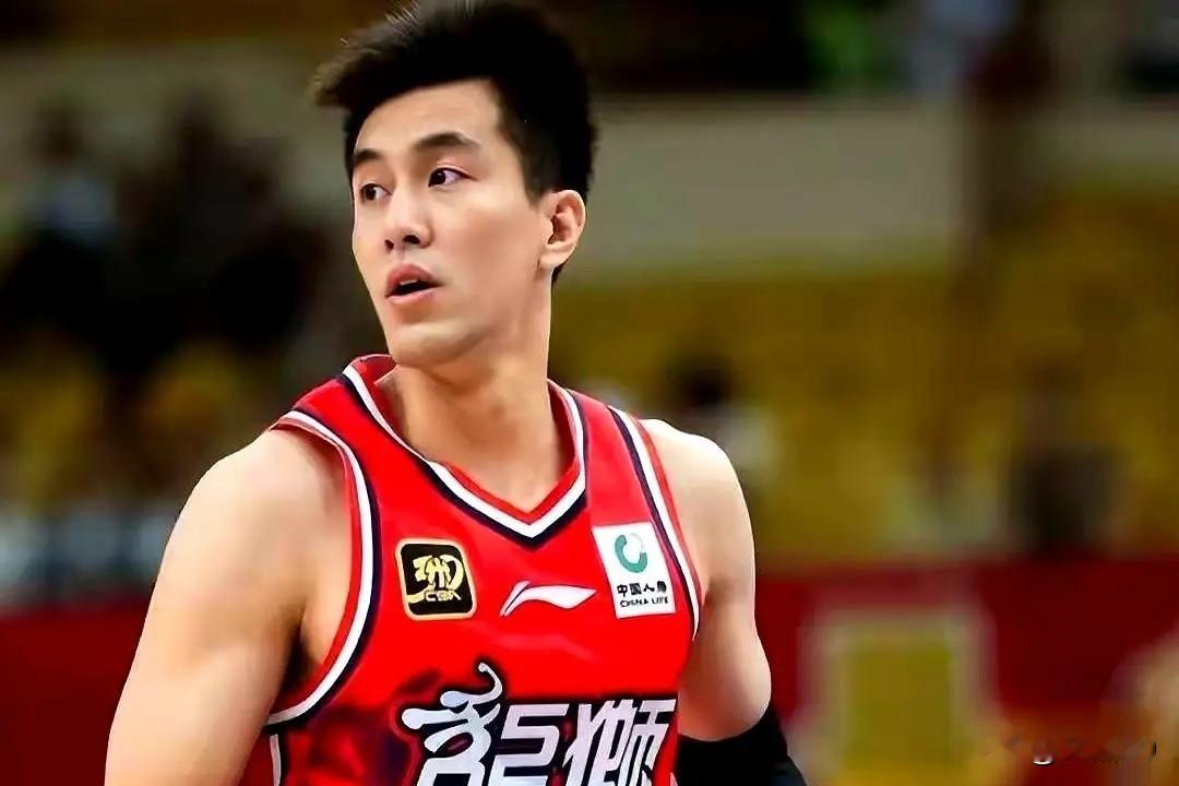 郭艾伦能回来吗？现今的辽篮需要他！  郭艾伦与韩德君、李晓旭思想境界不...