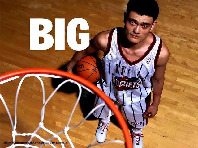 亚洲小巨人撑起联盟内线！姚明NBA生涯高光回顾