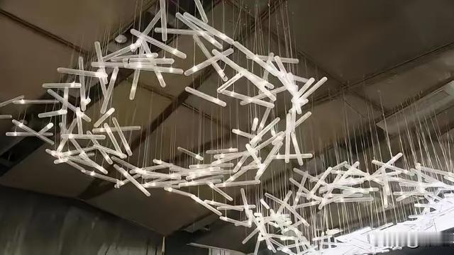 彩虹吃瓜娱乐：我今天在商场看到邹市明拳馆