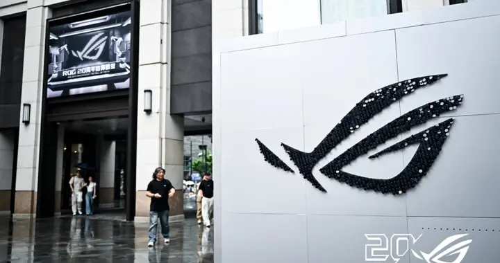 信仰集结！小A来带你游览ROG 20周年信仰殿堂！