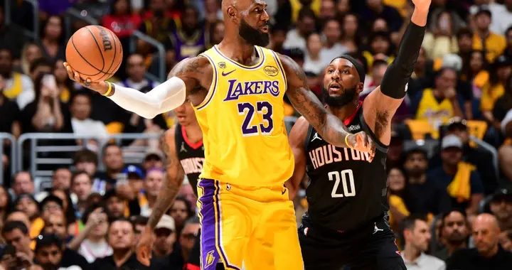 残阵湖人赢下G1：41岁老詹控场，肯纳德5记三分杀疯了