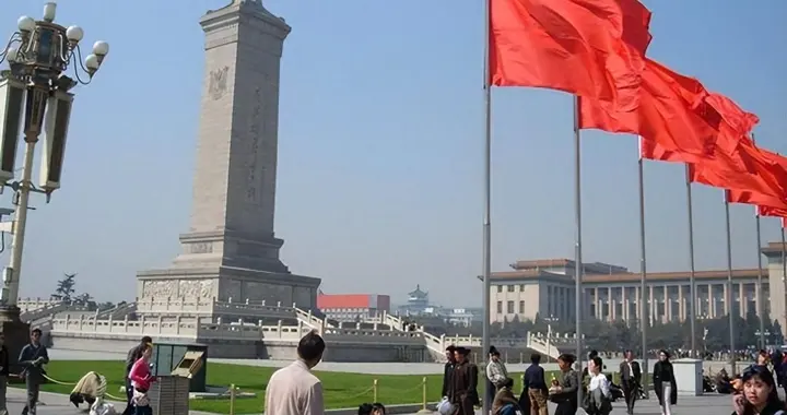 49年伟人指示碑文不提共产党，亲自撰写人民英雄纪念碑154字内容