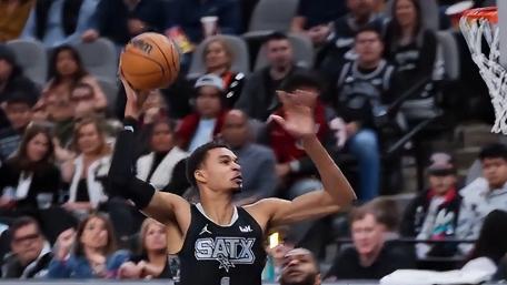 数据会说话：仅上场26分钟疯狂砍下40分