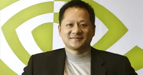 黄仁勋：皮衣下的危机哲学家，用33年恐惧驱动，缔造5万亿AI帝国