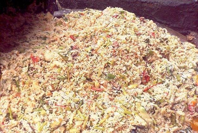 钦州这个鸡场发酵潲水养殖肉鸡，变废为宝鸡爱吃，成本低廉效益高