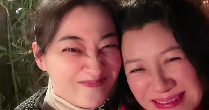 刘琳去梅婷家喝海鲜汤，梅婷与丈夫秀恩爱，太幸福！