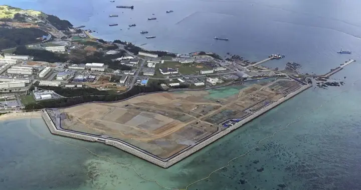 一夜之间，周边井盖冒出“毒泡沫”，驻日美军在地底做实验？