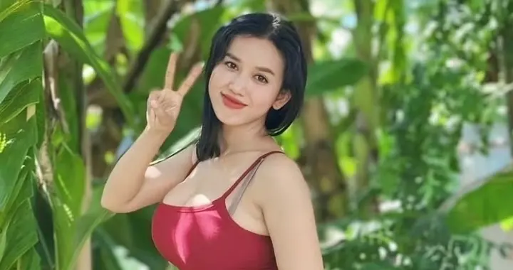 泰国卡戴珊Alisa：靠后天健身打造沙漏身材，励志出圈的海外网红