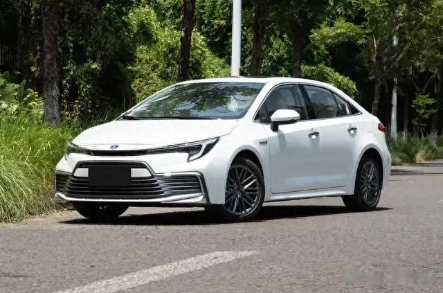 丰田凌尚：号称A级车“天花板”、售价降至11.78万，更大更便宜