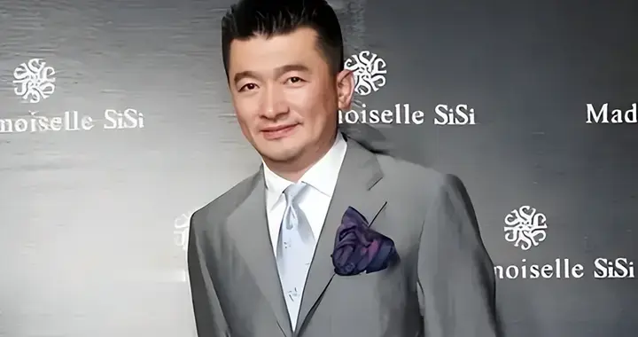 亿万富豪郭正利：负债15亿后妻子离去，后摆摊还债，59岁活活累死