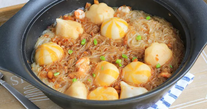 鲜掉眉毛的家常菜，蒜蓉海鲜粉丝煲