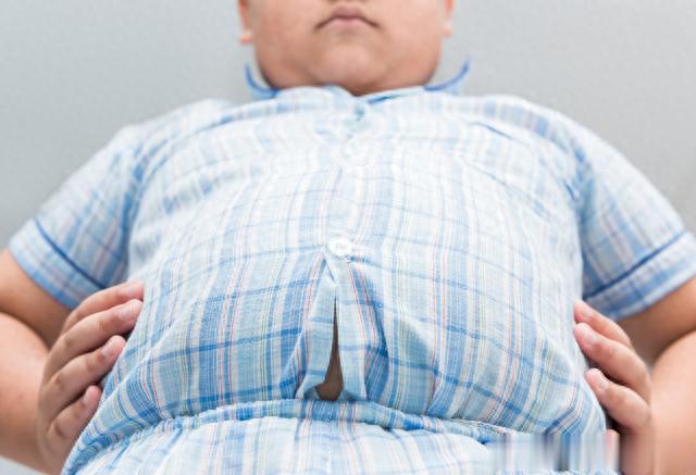 全身胖是种病，肚子胖才要命！为什么总是肚子先变胖？原因找到了