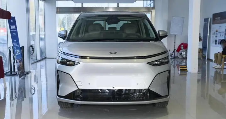 增程真香定律？小鹏X9推增程版后销量大增，精准击中家用痛点