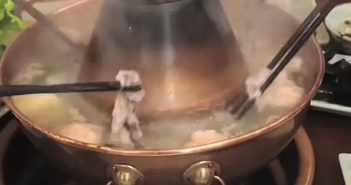 女子聚餐遭遇突发事件，事后谅解却遭法院判决，真相令人震惊！