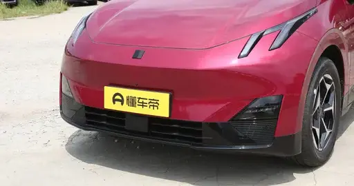 纯电SUV配置大比拼，领克20凭什么把对手打成"花卷"？
