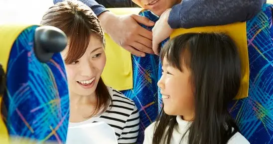 村里人说大姨的儿媳在外有男人了，大姨直接到县上质问却遭骂。