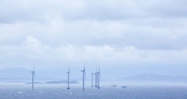 海上风电前景爆发！十五五年均新增15GW+，中国领跑全球赛道