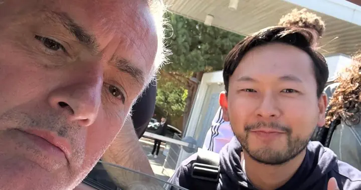 本菲卡穆一年新人王，是葡萄牙新生代的中场组织者，面临残酷竞争