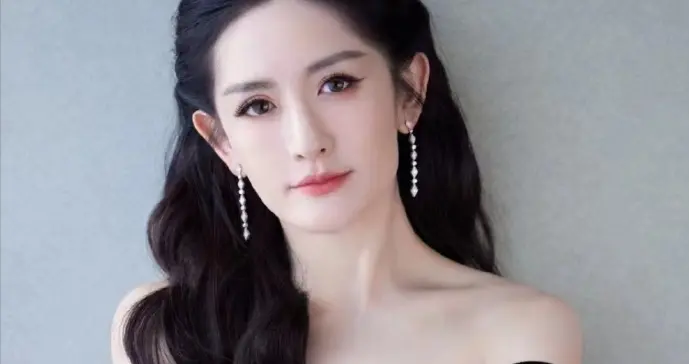 从“疯癫主持”到央视舞台：谢娜的逆袭给普通人上了一课