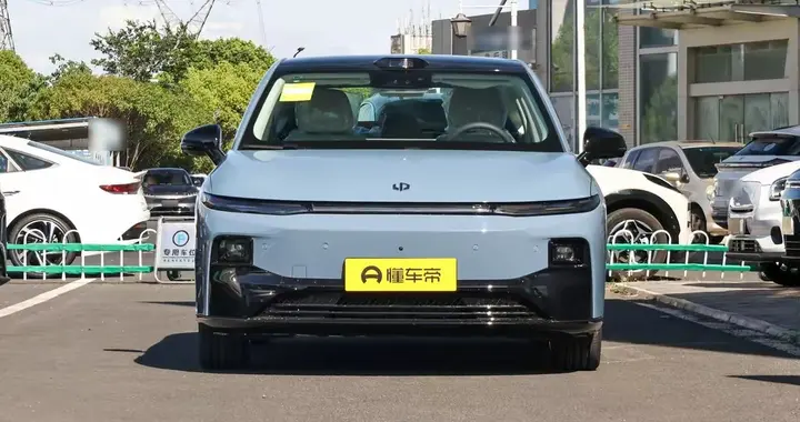 四个月销量破万，零跑B01：8295芯片＋激光雷达，10万级纯电轿车