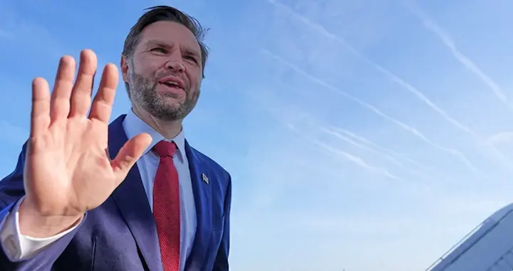 美伊谈判没开锣就吵翻了，伊朗要几百亿资产，特朗普：你手里没牌