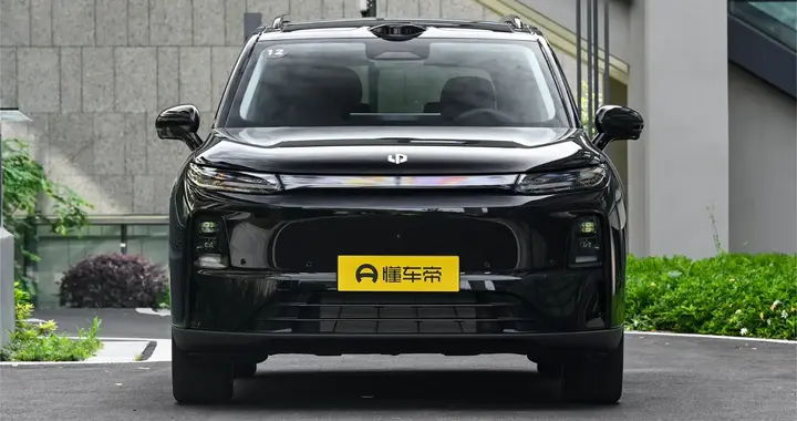 家用SUV可以看这款，16万多，增程+6座，续航1230km