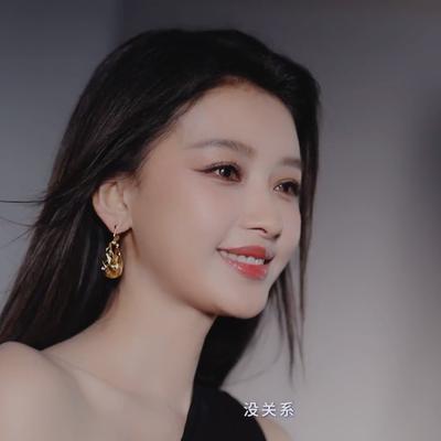 夜伴人物：倪萍不敢乱说话了，但是点评孙怡